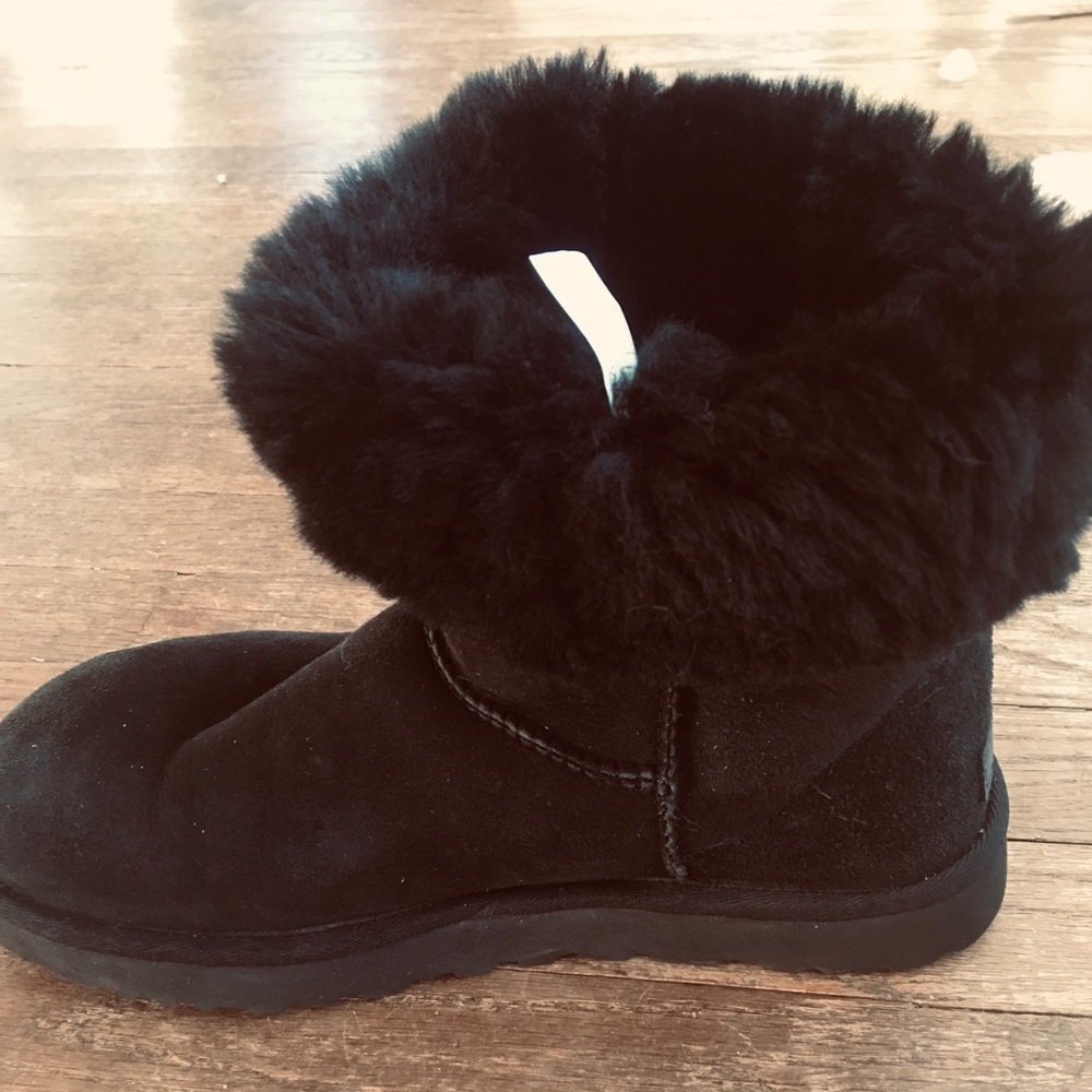 Uggs size 8 Black boots